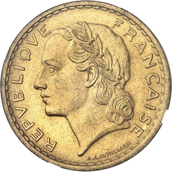 Lot 880
