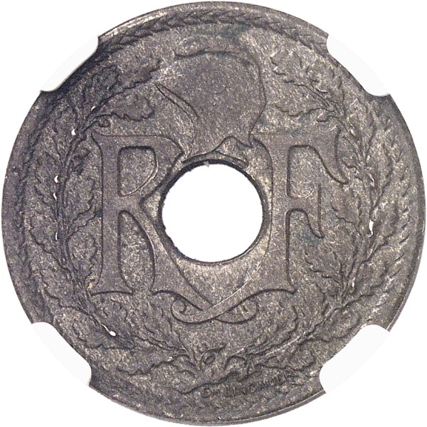 Lot 885