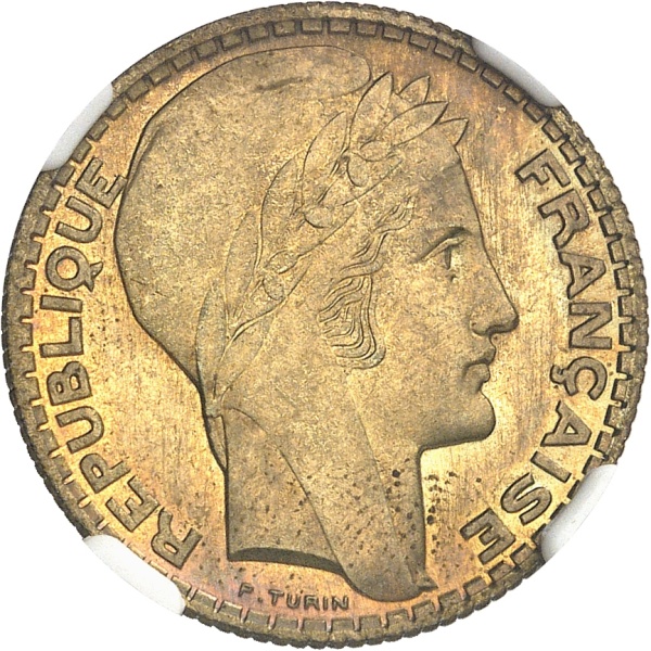 Lot 2047