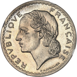 Lot 2076