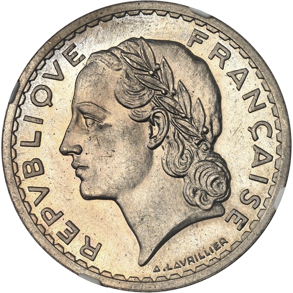 Lot 2076