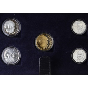 Lot 1560
