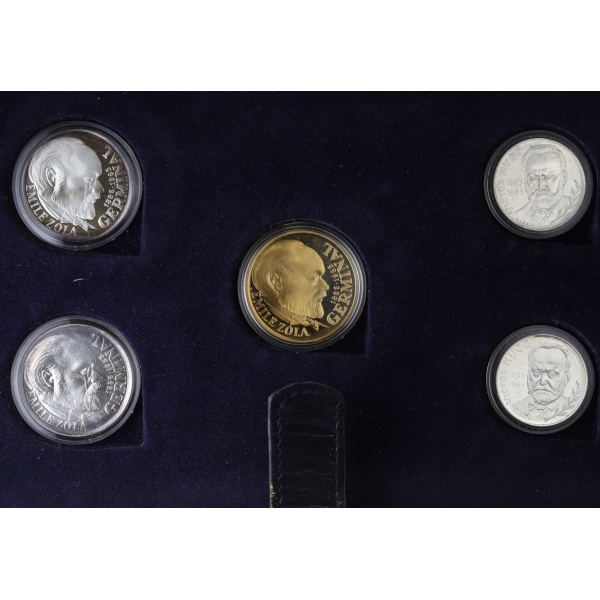 Lot 1560