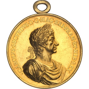 Lot 932