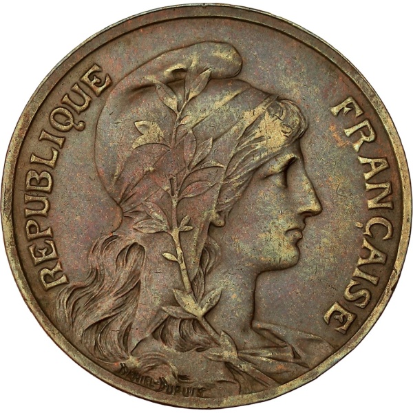 Lot 775