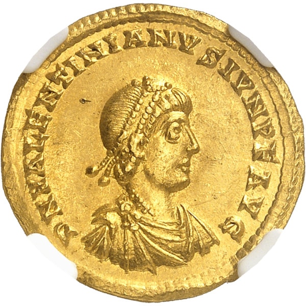 Lot 744