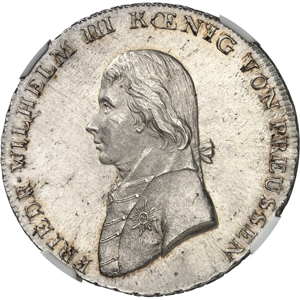 Lot 827