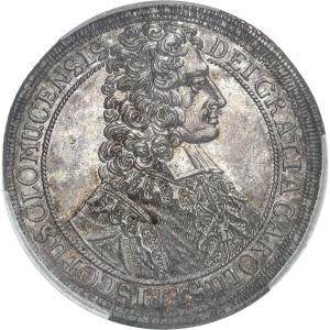 Lot 885