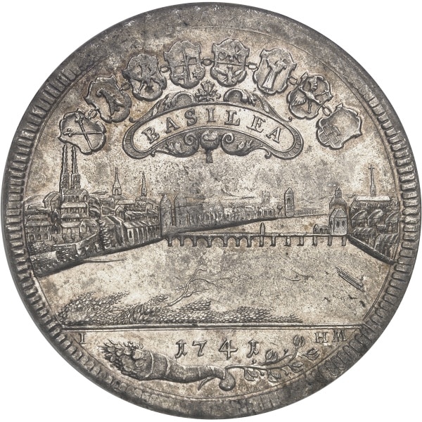 Lot 915