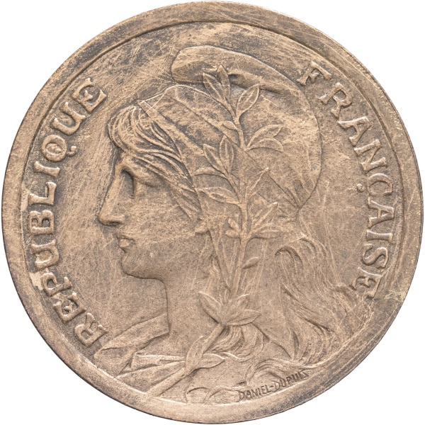 lot 933