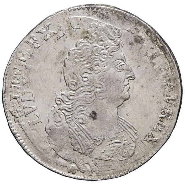 lot 827